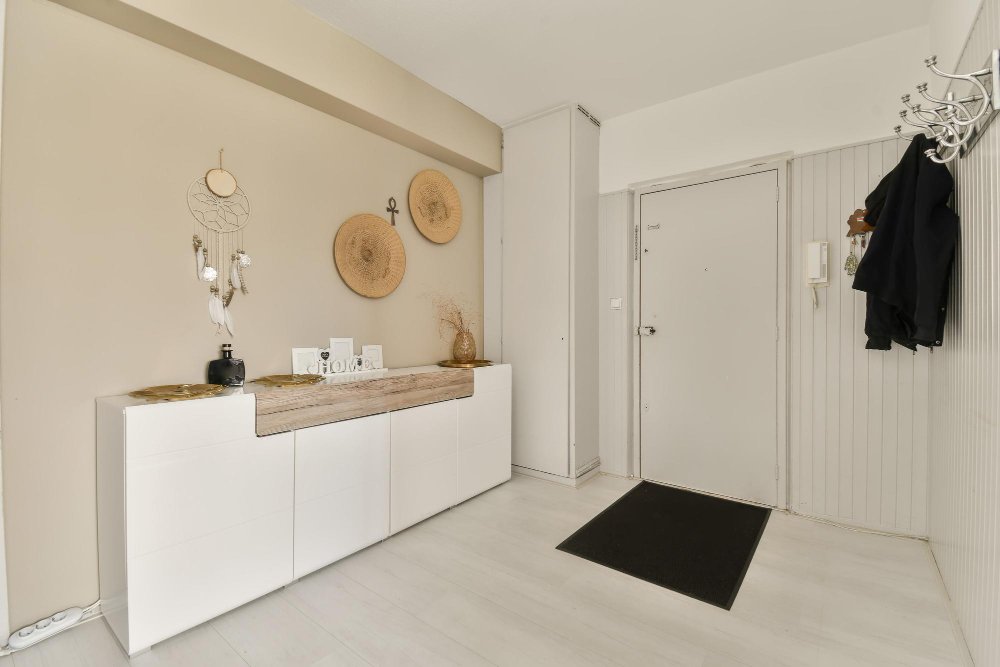 Custom Entryway and Mudroom Ideas for Better Organization